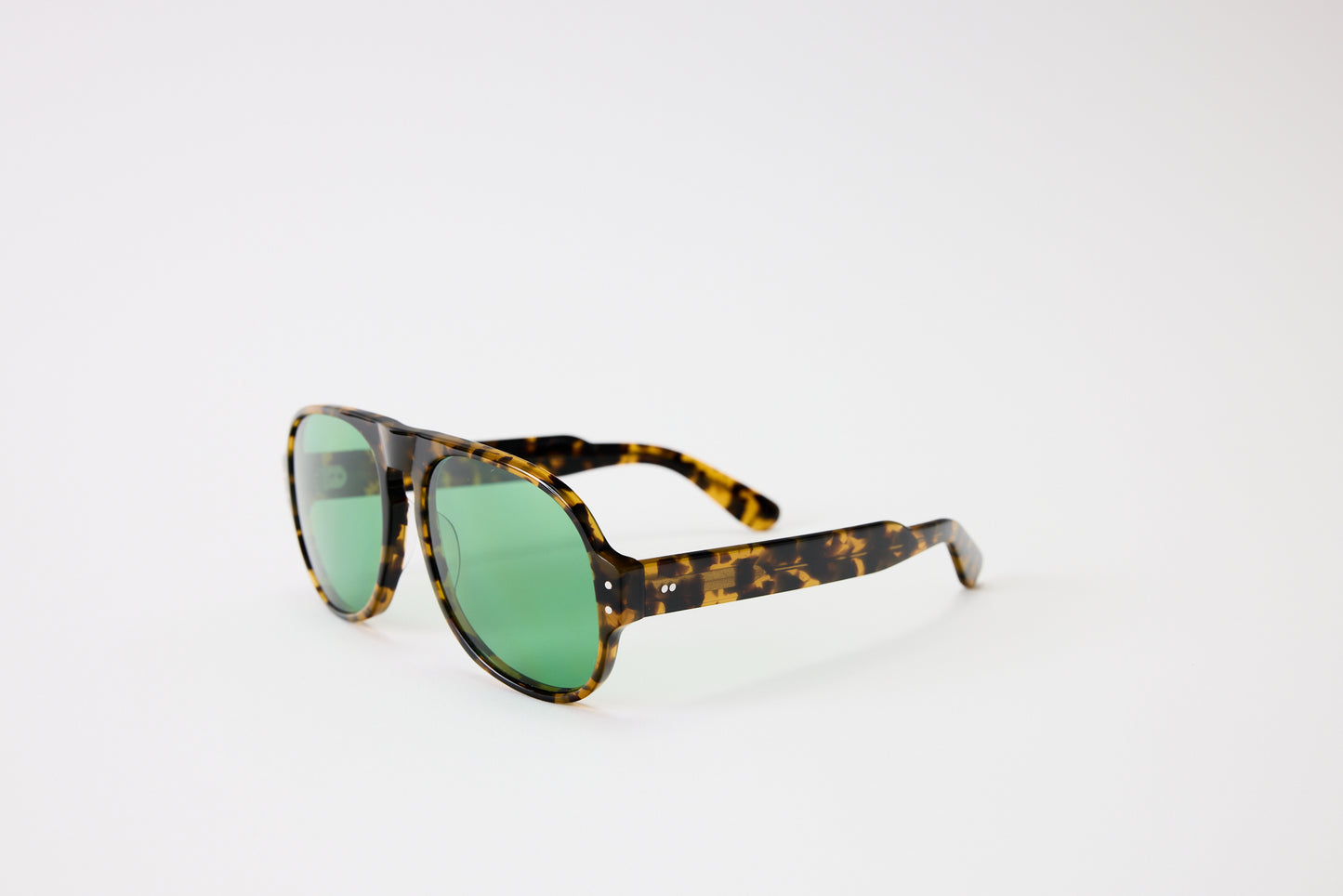 NEW YORK EYERISH, Belfasts, Light Tortoise with Green Lenses