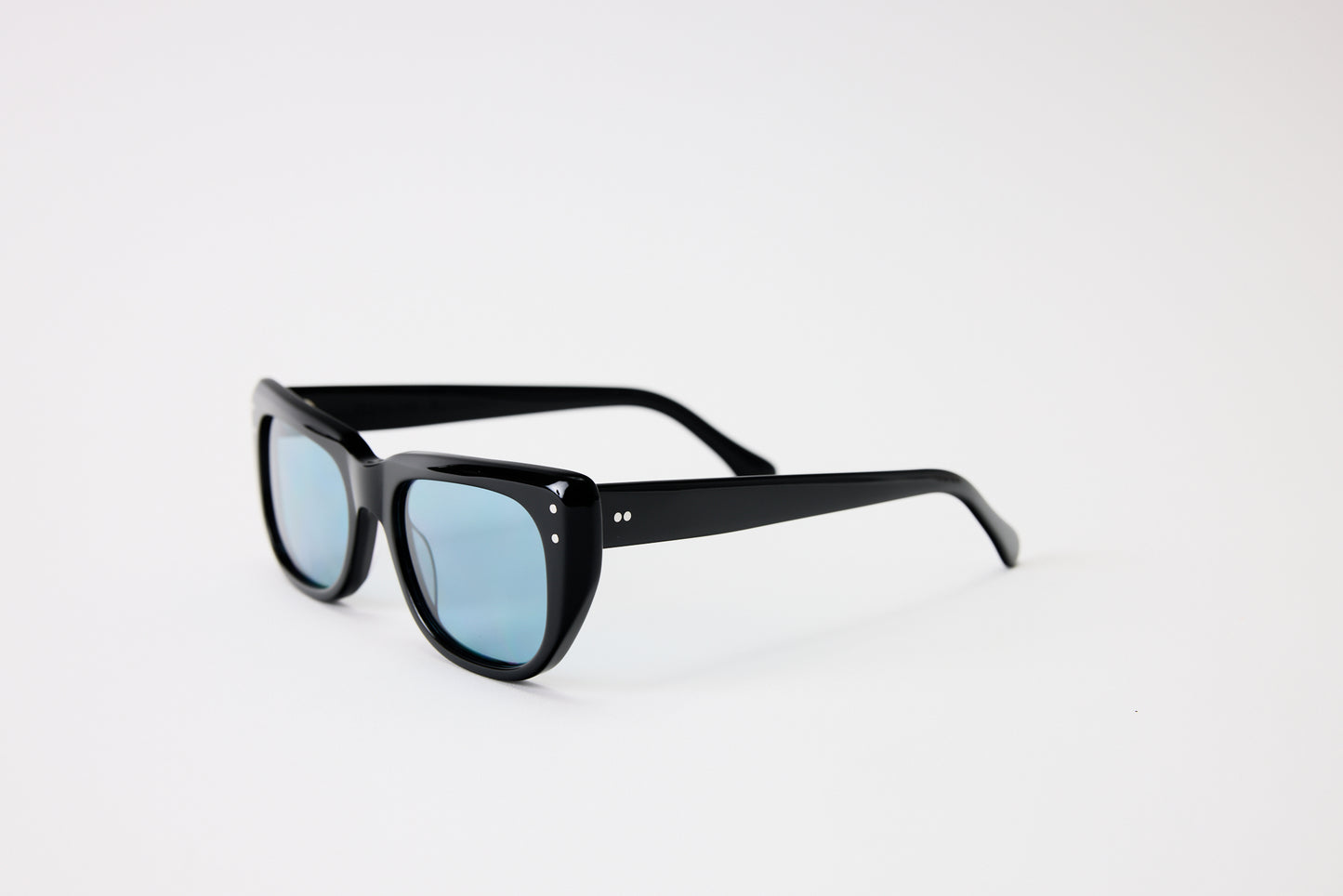 NEW YORK EYERISH, Bundorans. Black with Blue Lenses