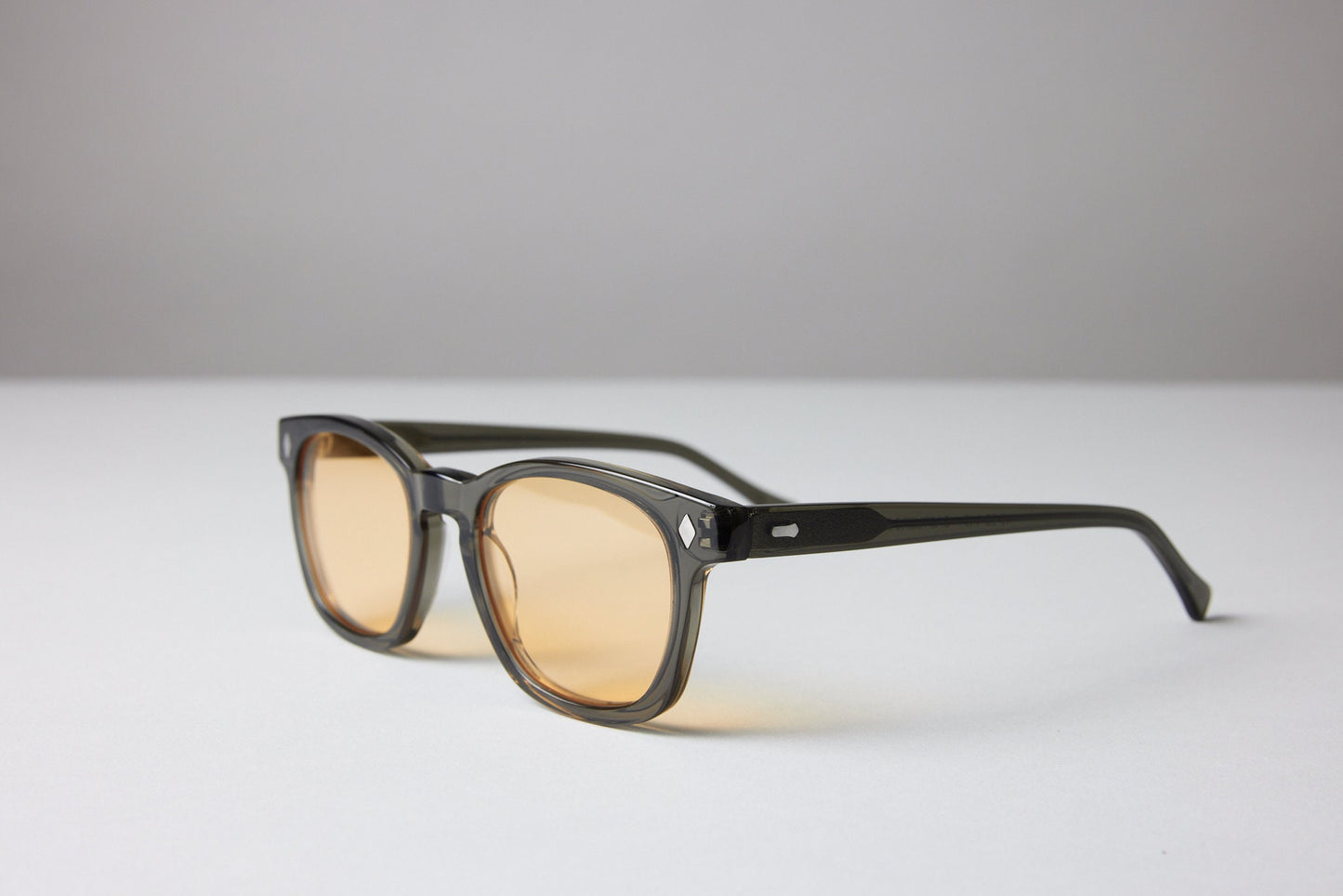 NEW YORK EYERISH, Castlerock. Smoky Grey Frame with Gold Lenses