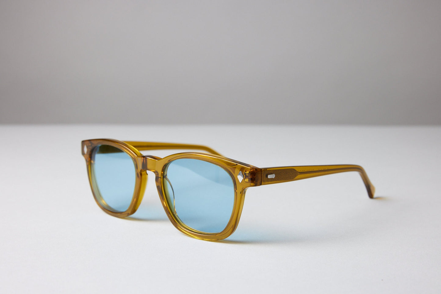 NEW YORK EYERISH, Castlerock. Caramel Frame with Baby Blue Lenses