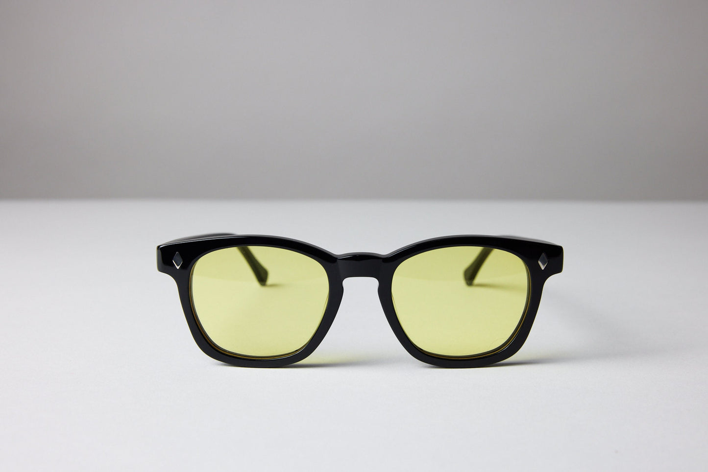 NEW YORK EYERISH, Castlerock. Black Frame with Light Yellow Lenses