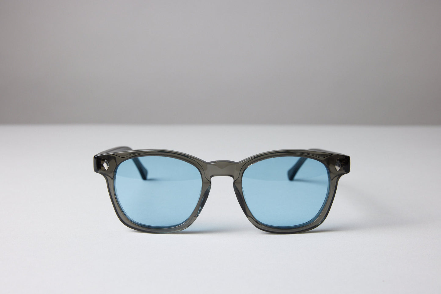 NEW YORK EYERISH, Castlerock. Smoky Grey Frame with Baby Blue Lenses