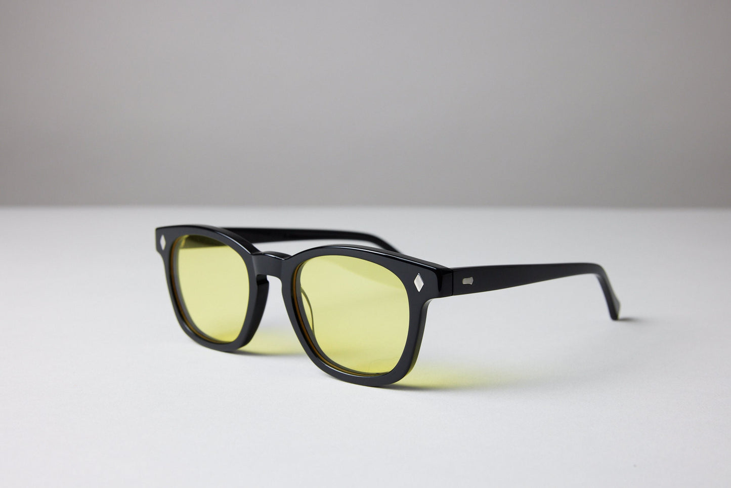 NEW YORK EYERISH, Castlerock. Black Frame with Light Yellow Lenses