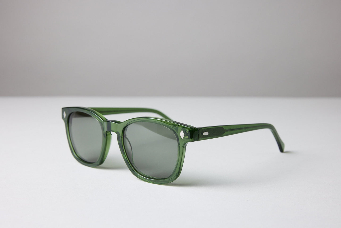 NEW YORK EYERISH, Castlerock. Bottle Green Frame with G24 Green Lenses