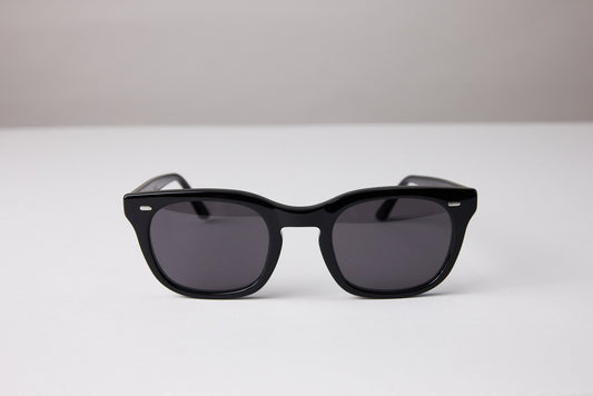 NEW YORK EYERISH, Dingle. Black Frame with Grey Lenses