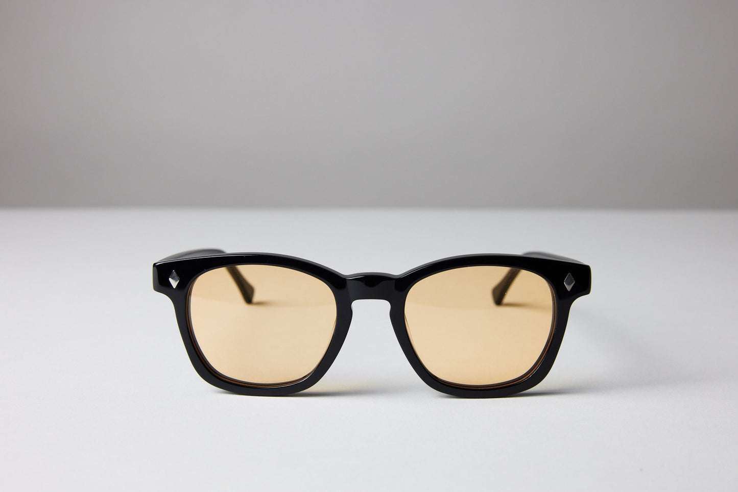 New York Eye_rish, Castlerock. Black Frame with Gold Lenses